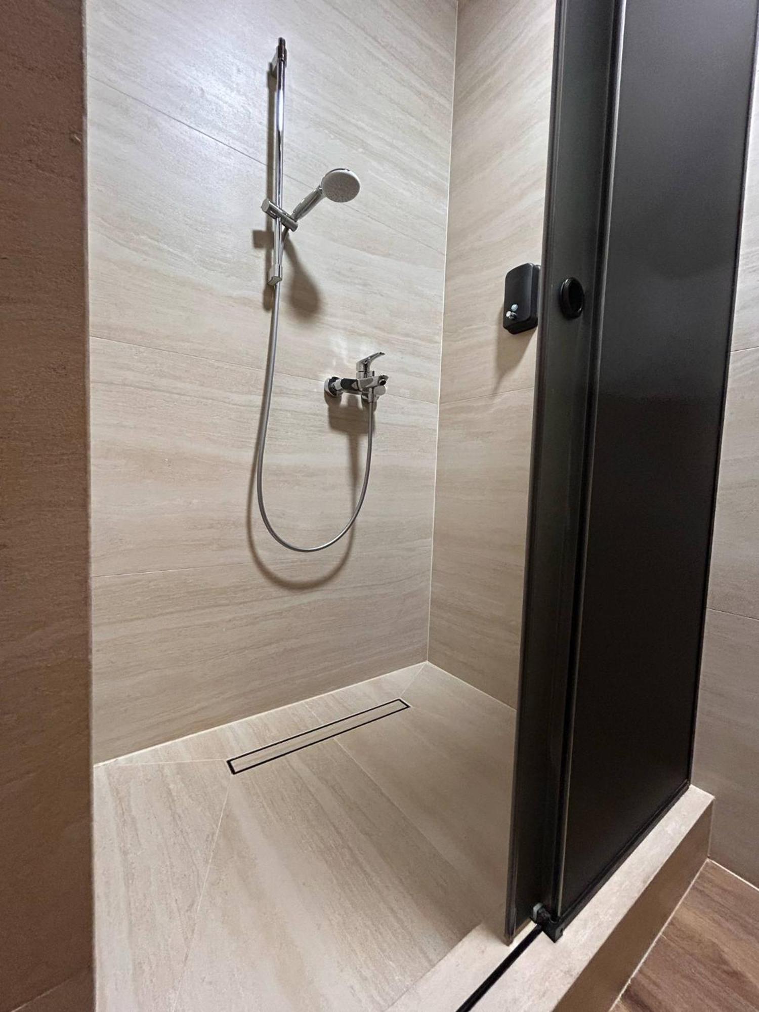 Ethno Complex Ukrayinske Selo Hotel Buzovaya Luaran gambar