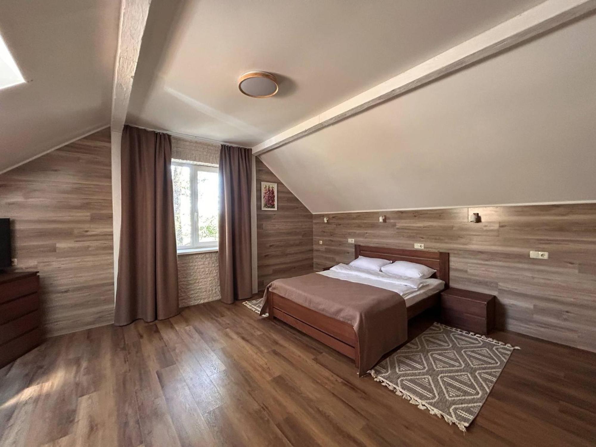 Ethno Complex Ukrayinske Selo Hotel Buzovaya Luaran gambar