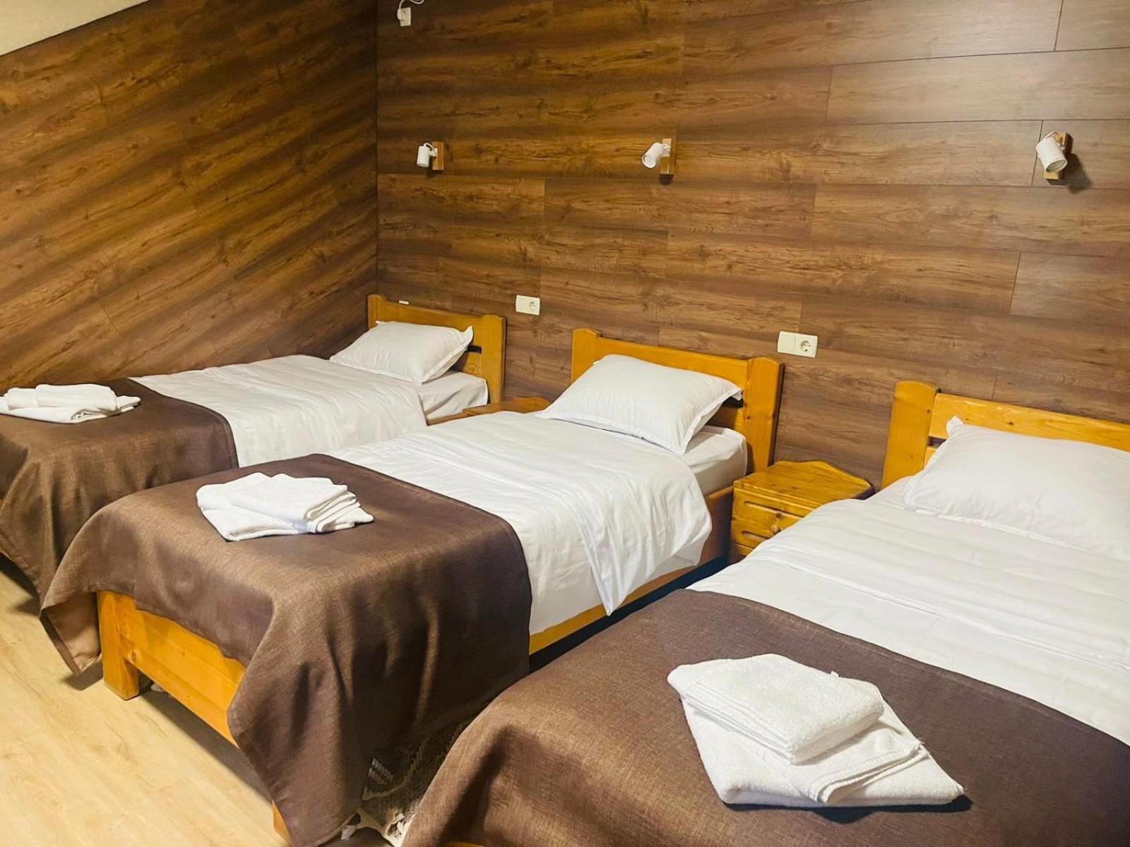 Ethno Complex Ukrayinske Selo Hotel Buzovaya Luaran gambar