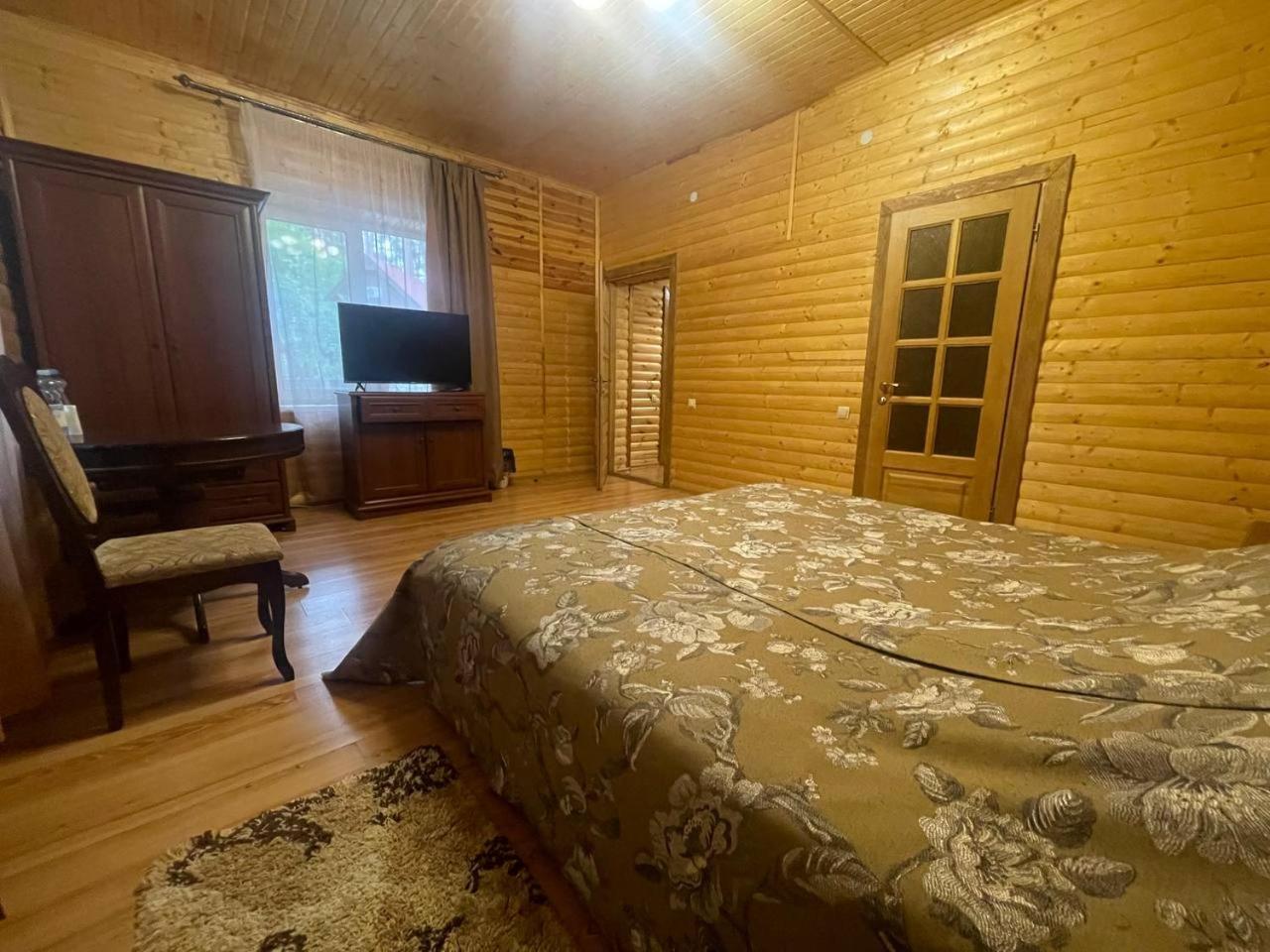 Ethno Complex Ukrayinske Selo Hotel Buzovaya Luaran gambar