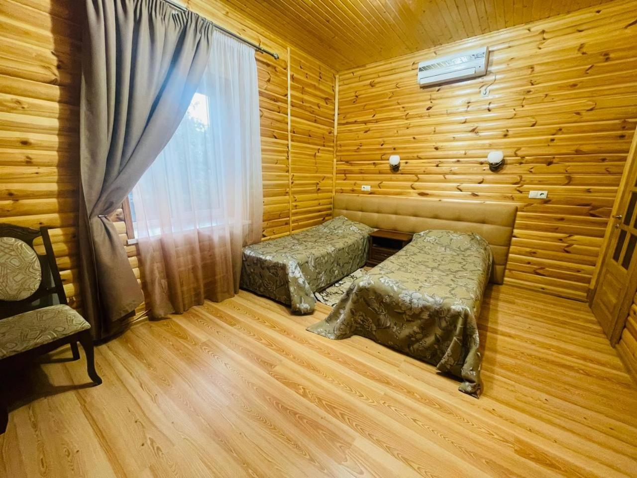 Ethno Complex Ukrayinske Selo Hotel Buzovaya Luaran gambar
