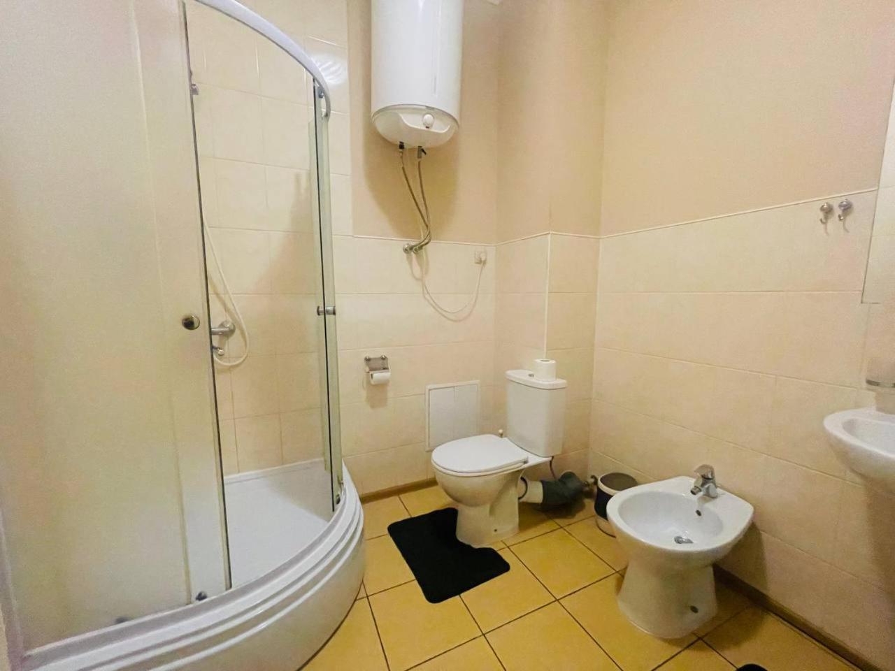 Ethno Complex Ukrayinske Selo Hotel Buzovaya Luaran gambar