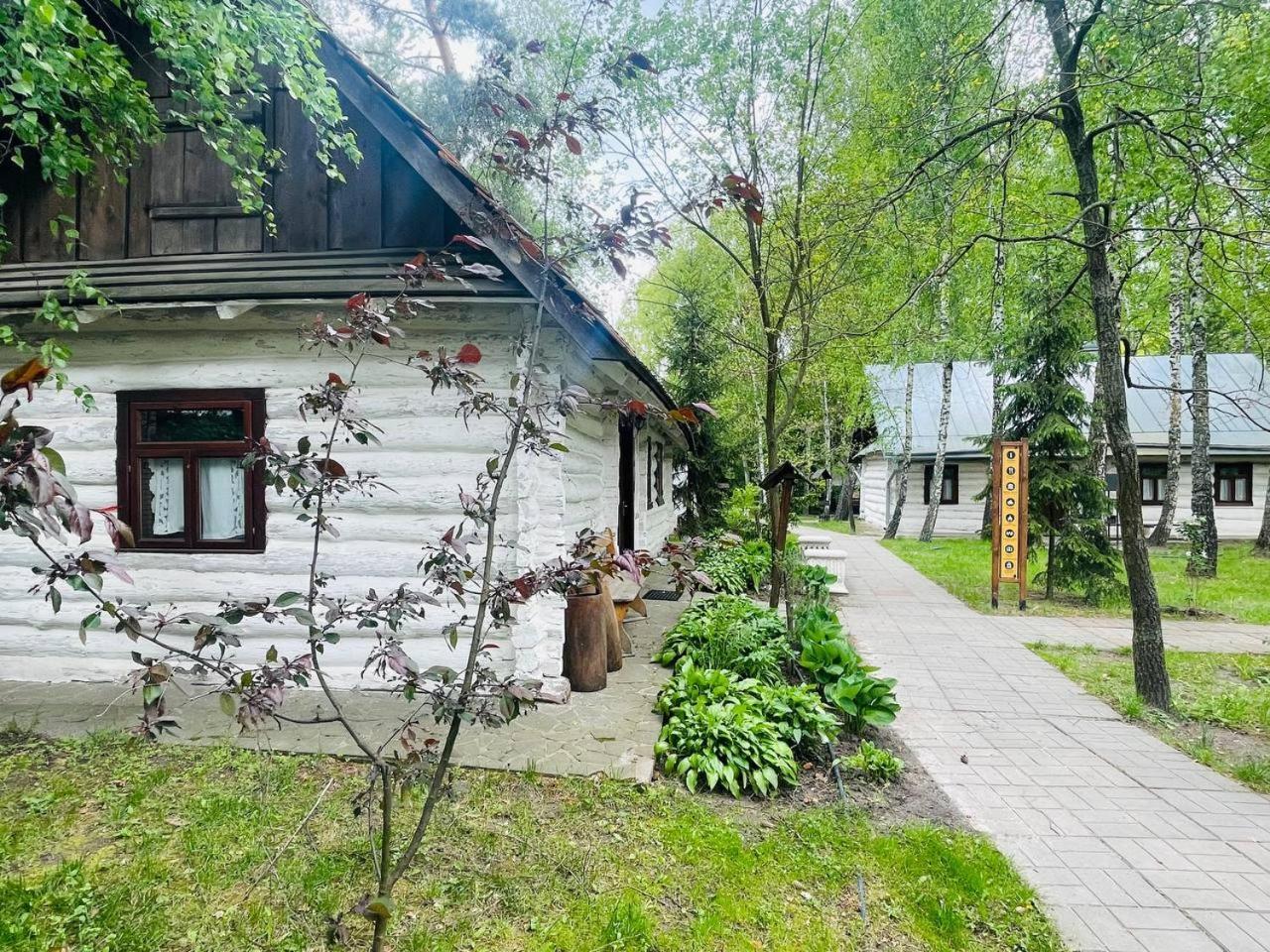Ethno Complex Ukrayinske Selo Hotel Buzovaya Luaran gambar